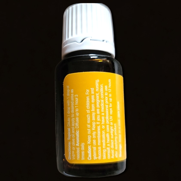 Young Living Essential Oil Bundle Lemon Oil & Thieves Hand Saniti… - Picture 6 of 14